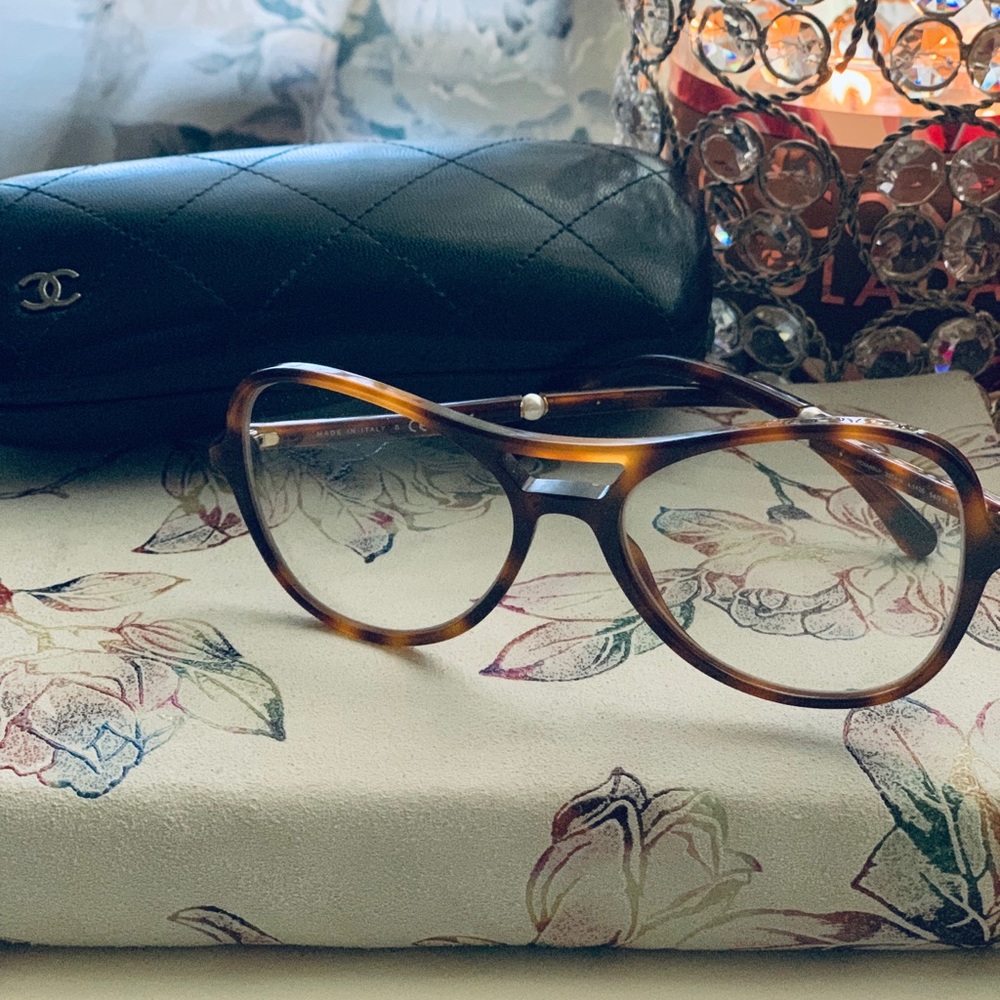 Authentic Pearl Chanel eyewear
